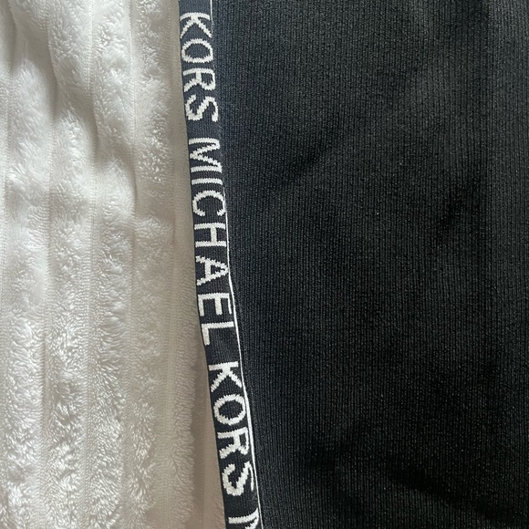 Michael Kors Mock Neck dress - Picture 3 of 5